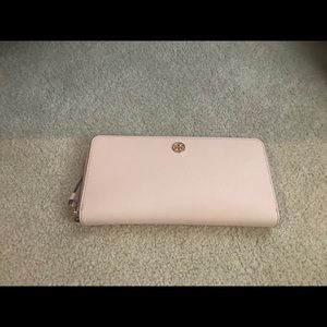 Tory Burch Robinson wallet
